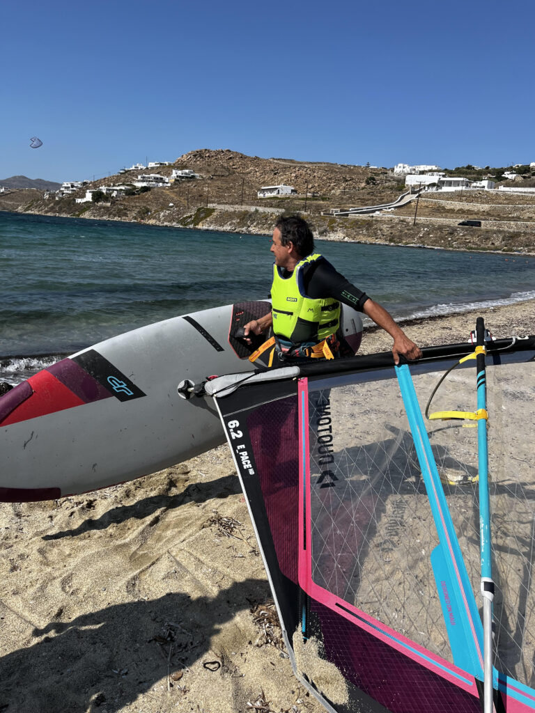 Nacho haciendo Windsurf