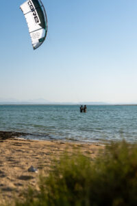 Ashrafi island descubre la isla en el kite safari en crucero con mindra y ride the world with us